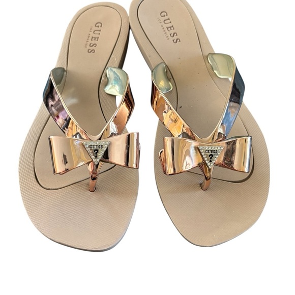GUESS Tutu Eva Fashion Bow Detail Rhinestones Flip Flops Sz 7M Rose Gold Casual - Picture 1 of 5
